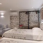 Cozy - 5 Min Walk To Old Town & Bacvice Apartment