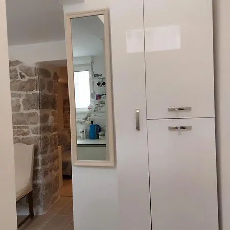 Апартаменты Cozy - 5 Min Walk To Old Town & Bacvice Сплит
