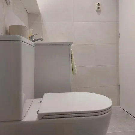 2024 Newly Renovated Apt-5 Min Walk To Old Town Split