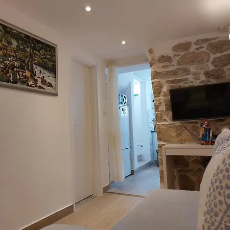 Cozy - 5 Min Walk To Old Town & Bacvice Апартаменты