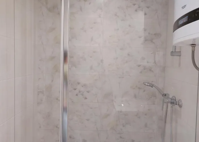 Cozy Apt-5 Min Walk To Old Town & Bacvice Lägenhet *