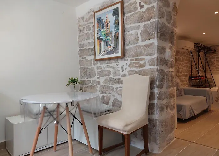 Cozy Apt-5 Min Walk To Old Town & Bacvice * Split