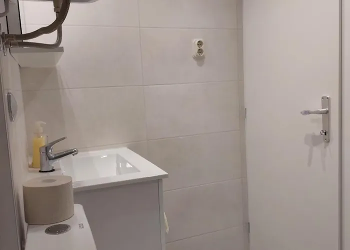 Cozy Apt-5 Min Walk To Old Town & Bacvice Split