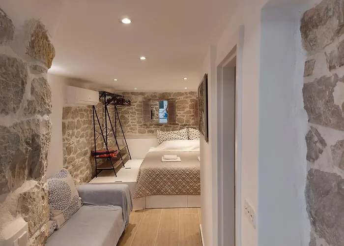 Cozy Apt-5 Min Walk To Old Town & Bacvice * Split